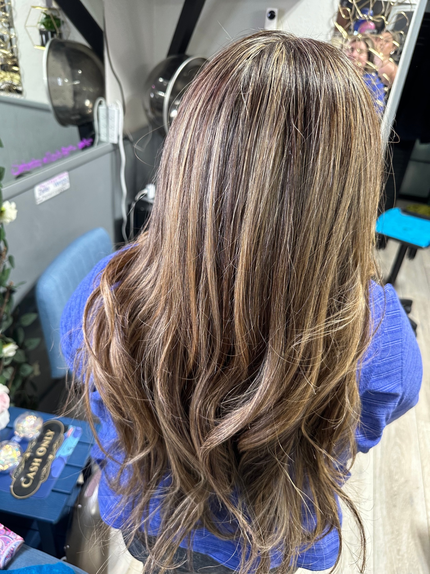 Balayage waves with caramel tones